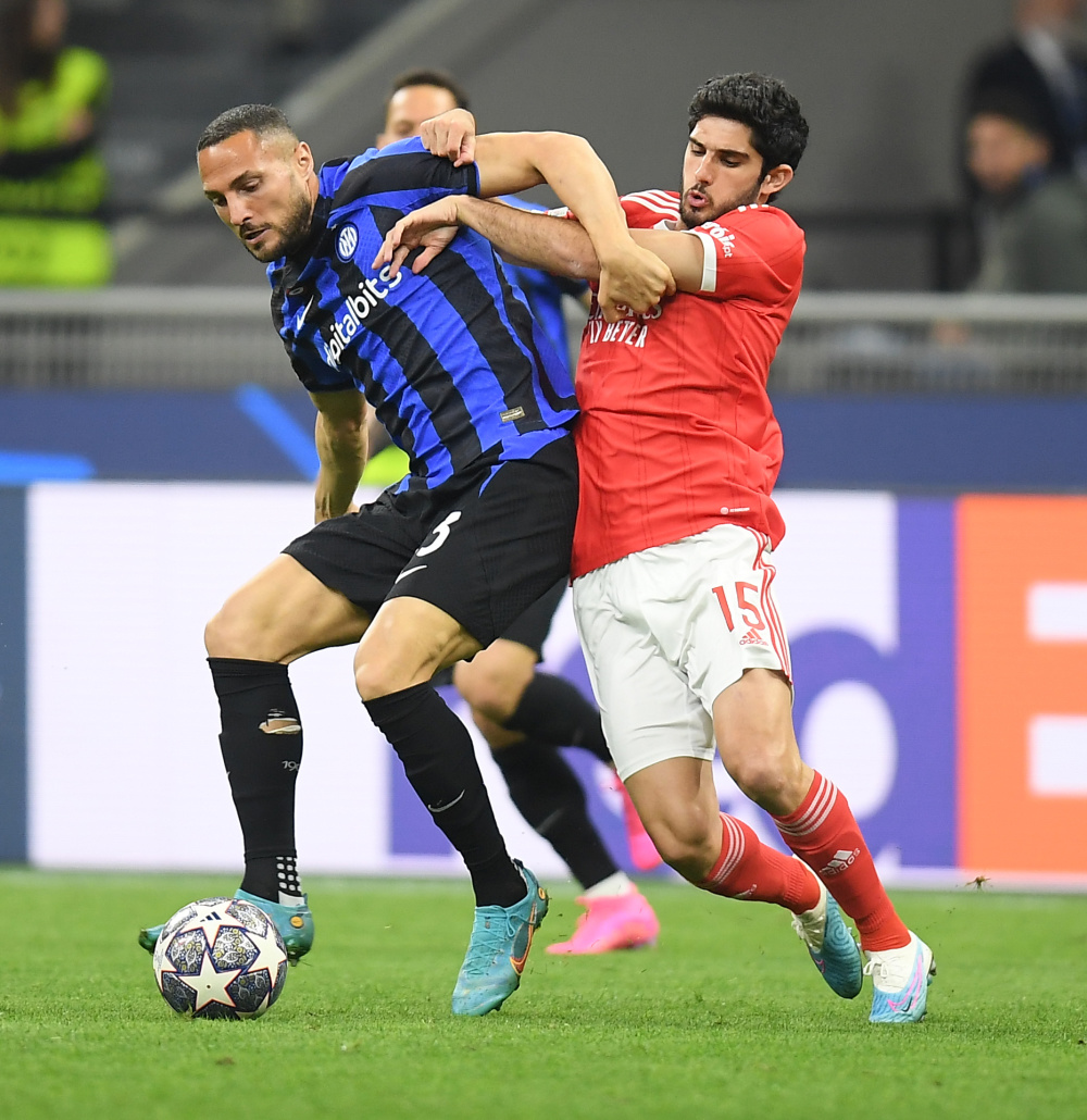 泽林斯基：之前不了解凯拉特；我们需要踢出认真且专注的比赛