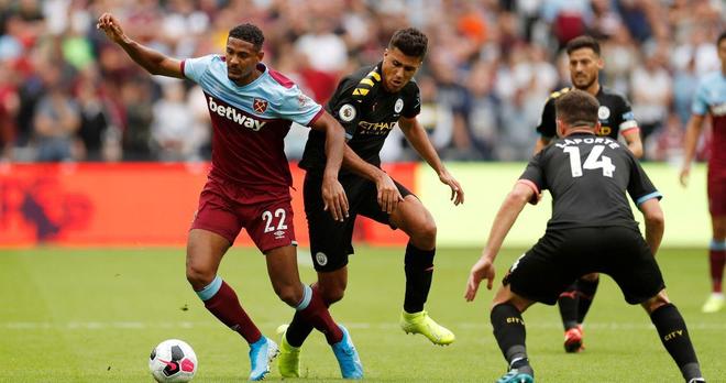 1-3爆冷输球！切尔西七场不败终结，利兹联保级希望大增