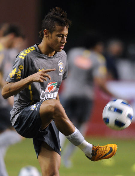 德转：范双杰与国安续约两年，新合同至2028年底