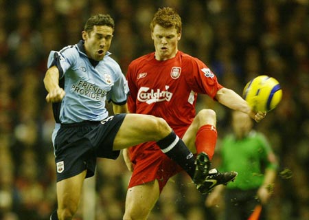 德甲半场：莱默尔破门，纳尔泰进球被吹，拜仁1-0斯图加特（德甲半场战报：莱默尔建功，纳尔泰破门无效，拜仁1-0领先斯图加特）