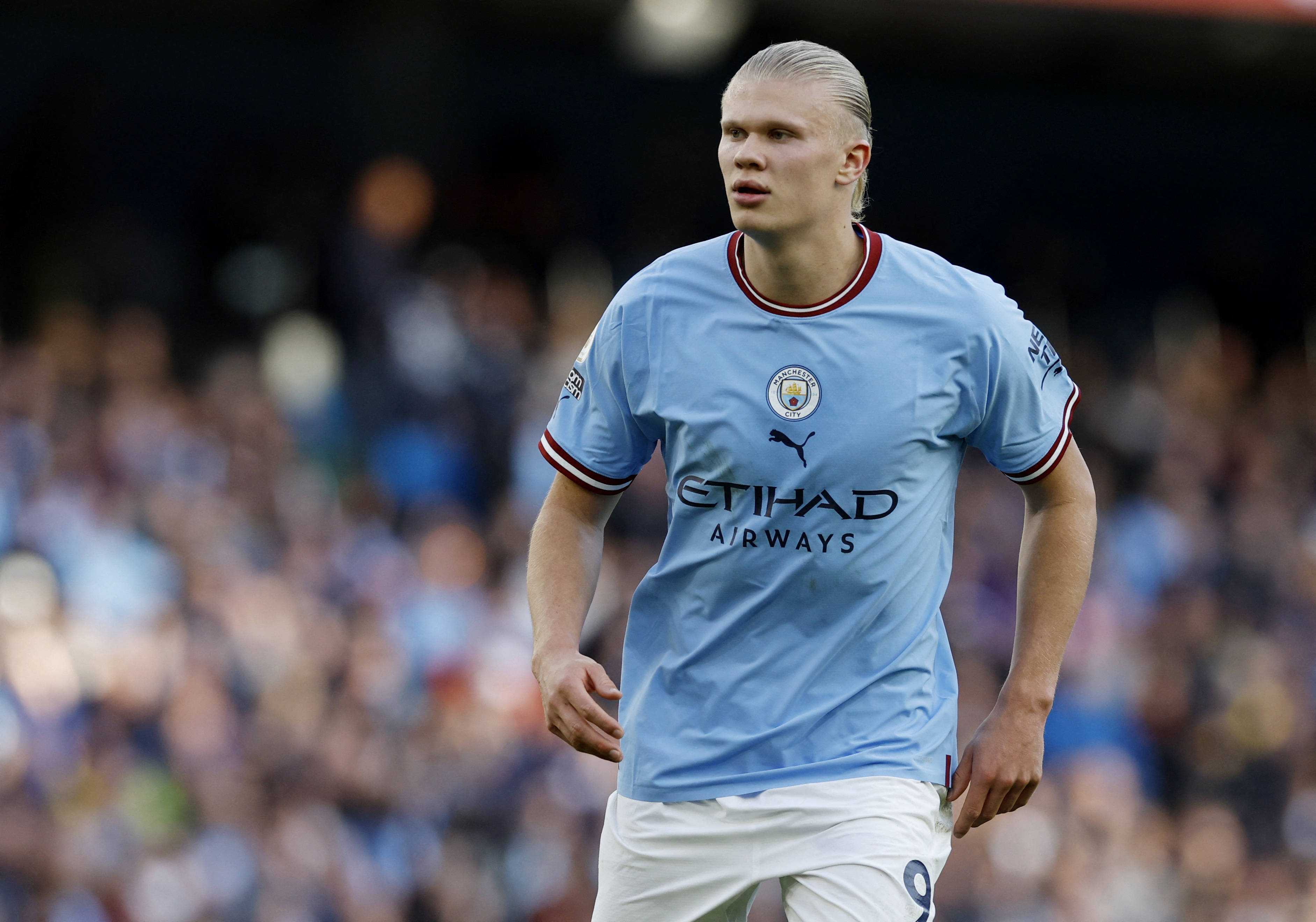 战巴萨贡献2球1助，布鲁日前锋福布斯当选欧冠全场最佳球员