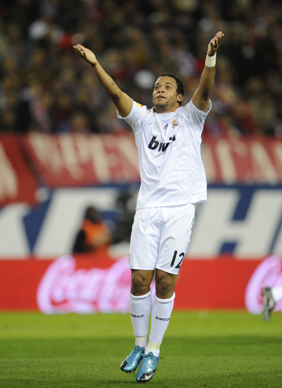 法甲战报：南野拓实一击制胜，十人摩纳哥1-0险胜巴黎